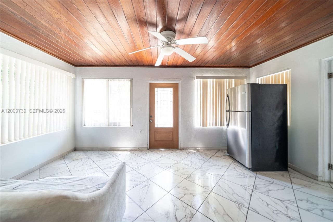 235 NW 59th St , Miami, FL 33127 Photo