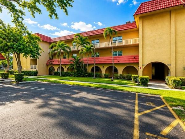 10762 La Placida Dr, Unit 7-308, Coral Springs, FL 33065