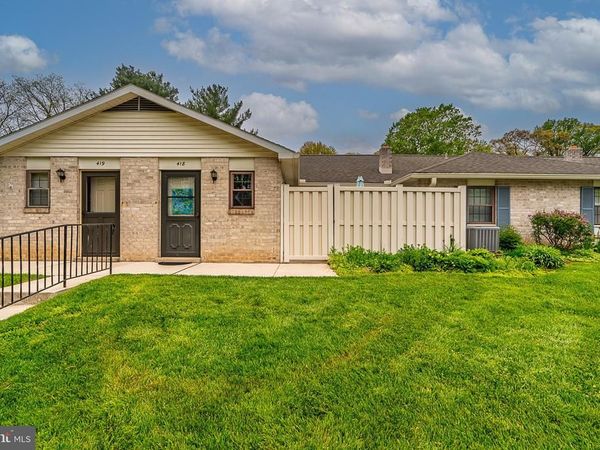 418 VALLEYBROOK DRIVE , LANCASTER, PA 17601