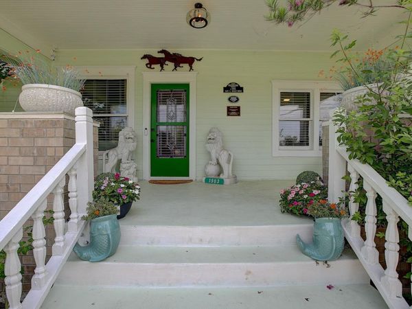 1903 S Austin Ave, Georgetown, TX 78626