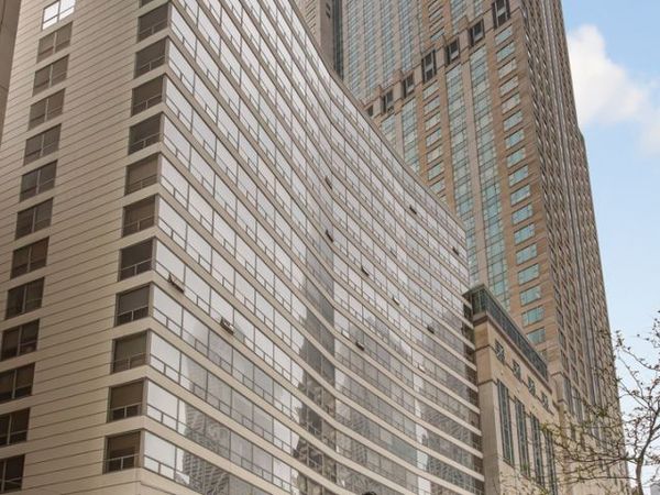 110 E Delaware Place , Unit 401, Chicago, IL 60611