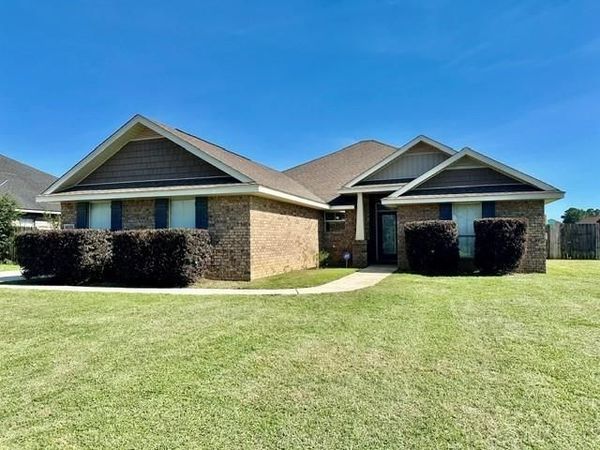 9825 Winchester Drive N, Semmes, AL 36575