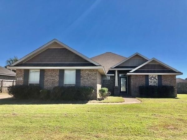 9825 Winchester Drive N, Semmes, AL 36575