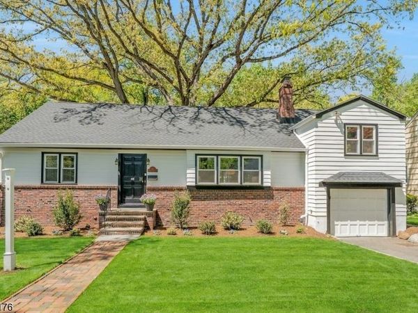 46 Chestnut Hill Pl, Glen Ridge, NJ 07028