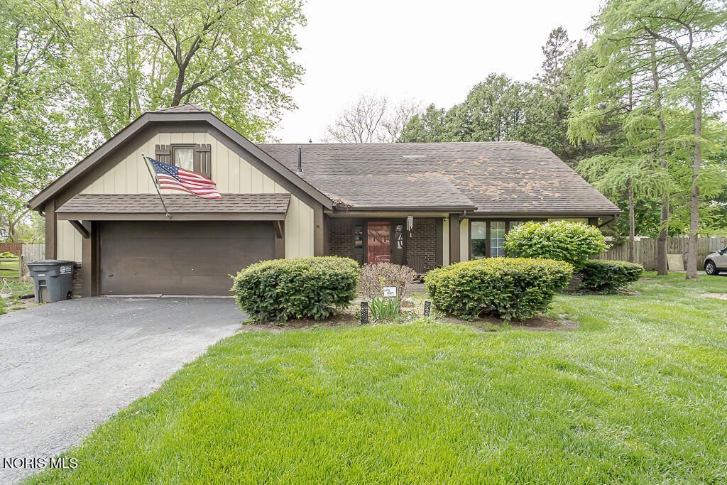 2352 Winterset Drive, Toledo, OH 43614 Main Photo