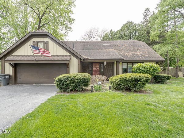 2352 Winterset Drive, Toledo, OH 43614