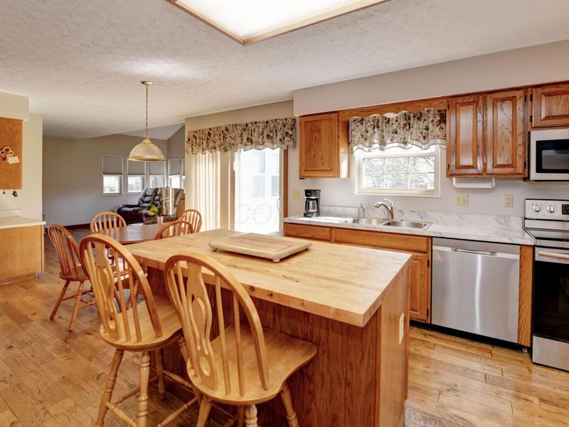 2796 Wynneleaf Street, Hilliard, OH 43026 Photo 5