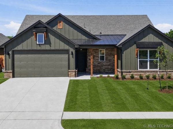 5018 N Walnut Avenue , Broken Arrow, OK 74014