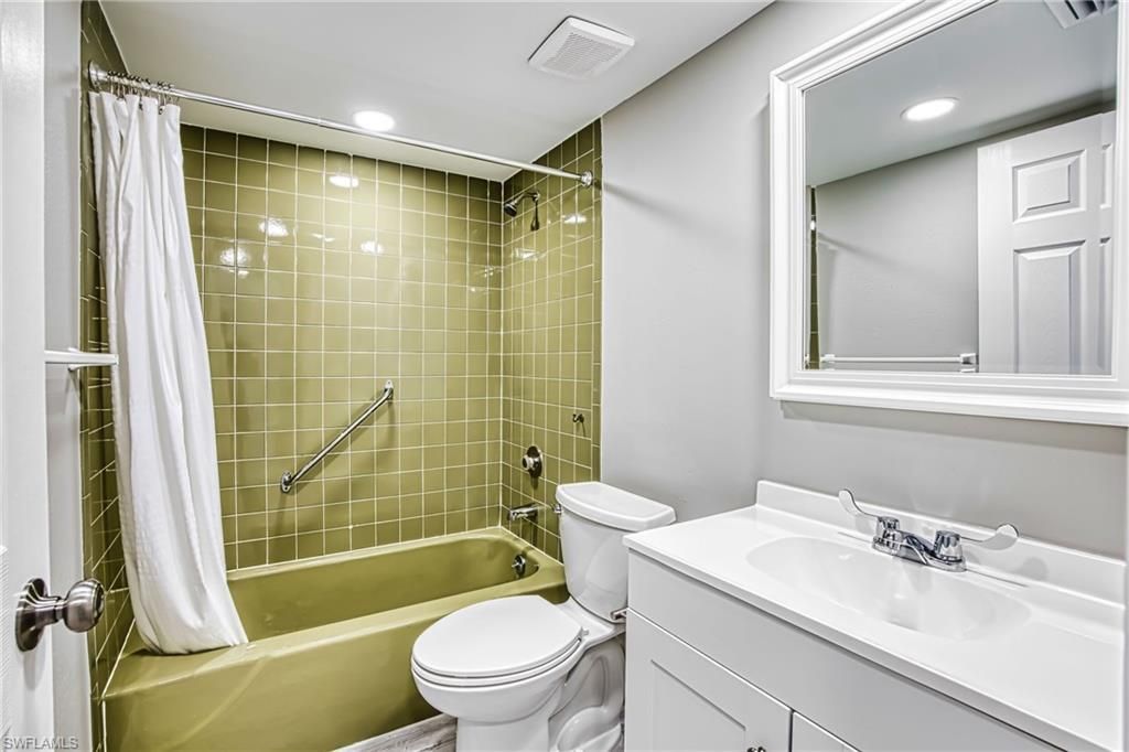1740 Pine Valley Dr , Unit 214, Fort Myers, FL 33907 Photo