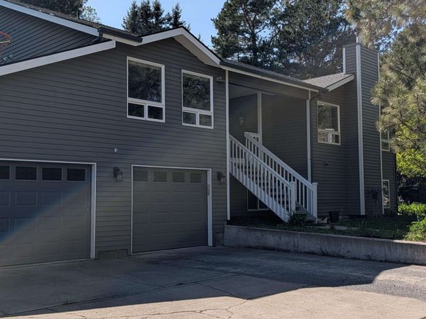 795 SE Greenhill Rd, Pullman, WA 99163