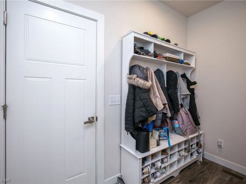 2735 Forestview Street NE, Canton, OH 44721 Photo 20