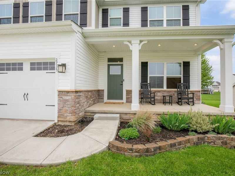 2735 Forestview Street NE, Canton, OH 44721 Photo 3