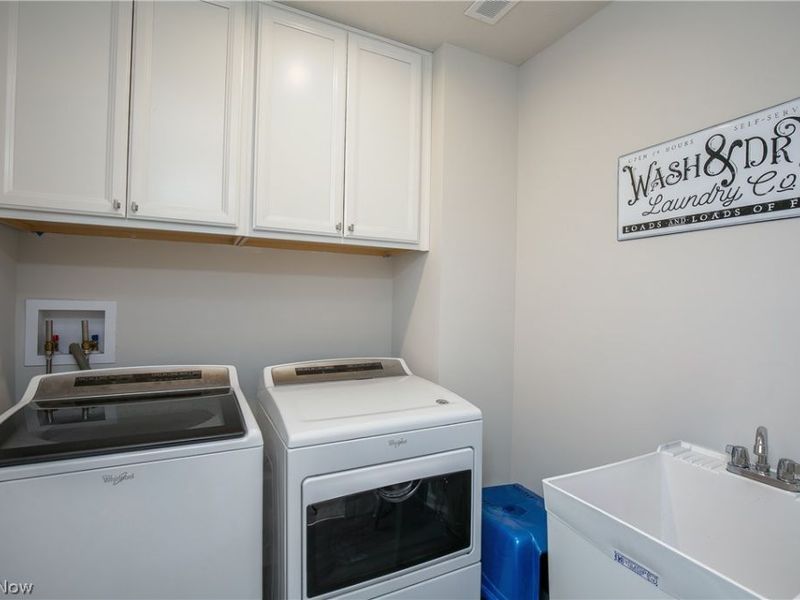 2735 Forestview Street NE, Canton, OH 44721 Photo 32