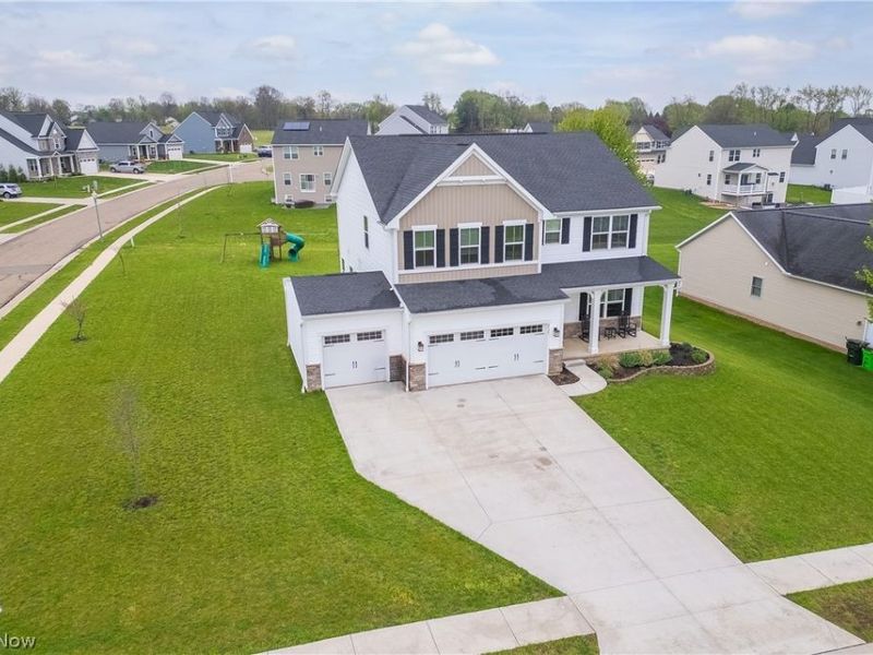 2735 Forestview Street NE, Canton, OH 44721 Photo 4