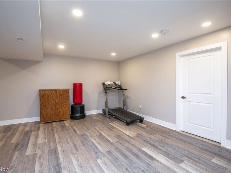 2735 Forestview Street NE, Canton, OH 44721 Photo 41