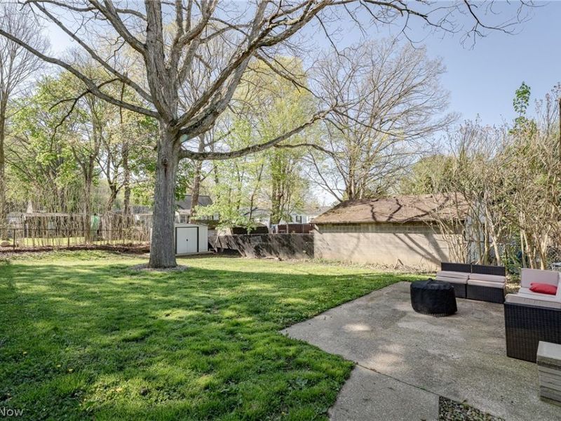 999 Morningview Avenue, Akron, OH 44305 Photo 18