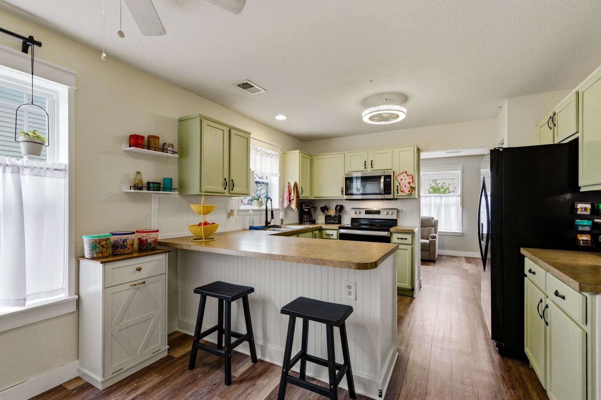 1251 Eagle Creek Dr. Photo 13