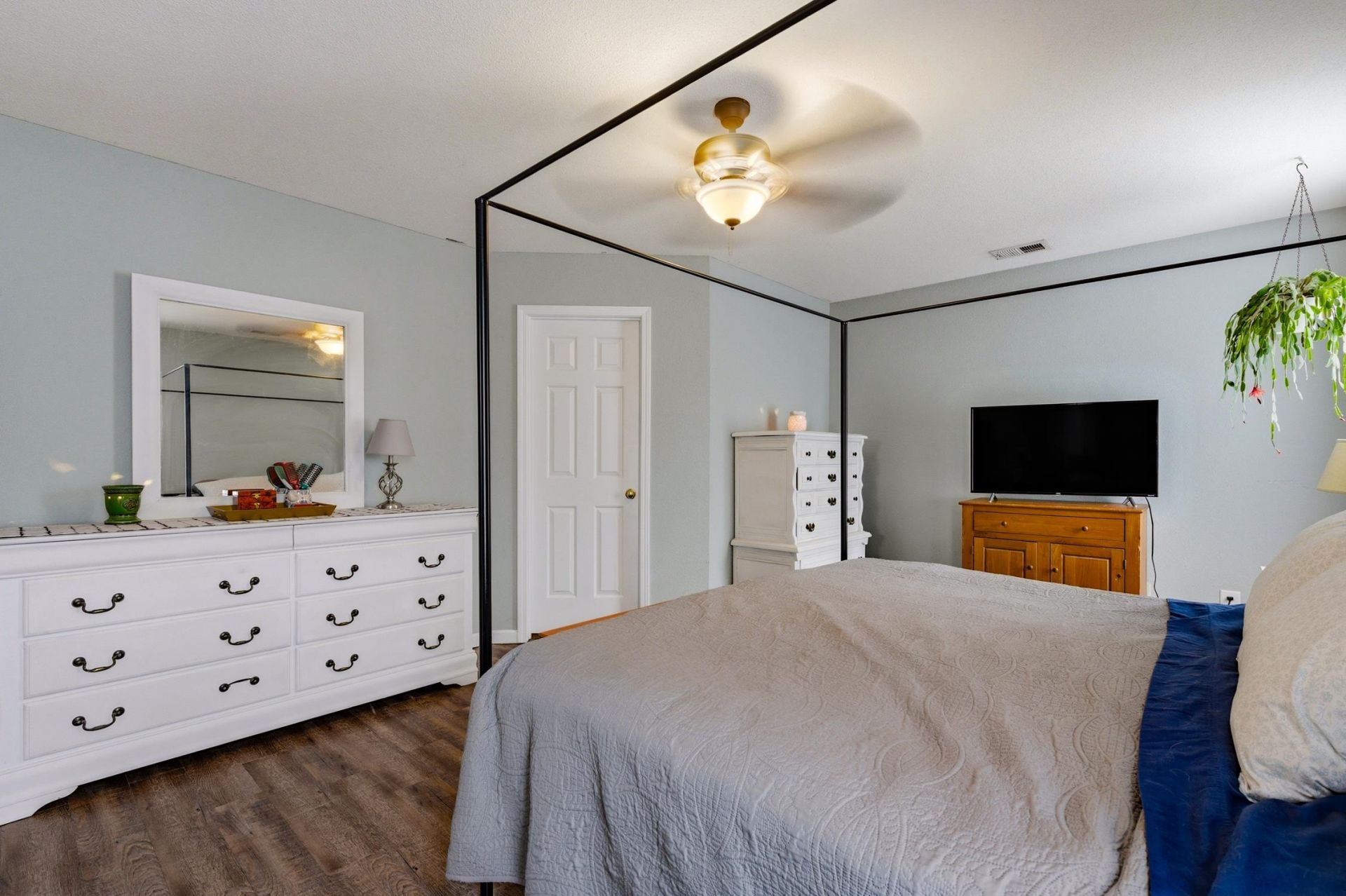 1251 Eagle Creek Dr. Photo 18