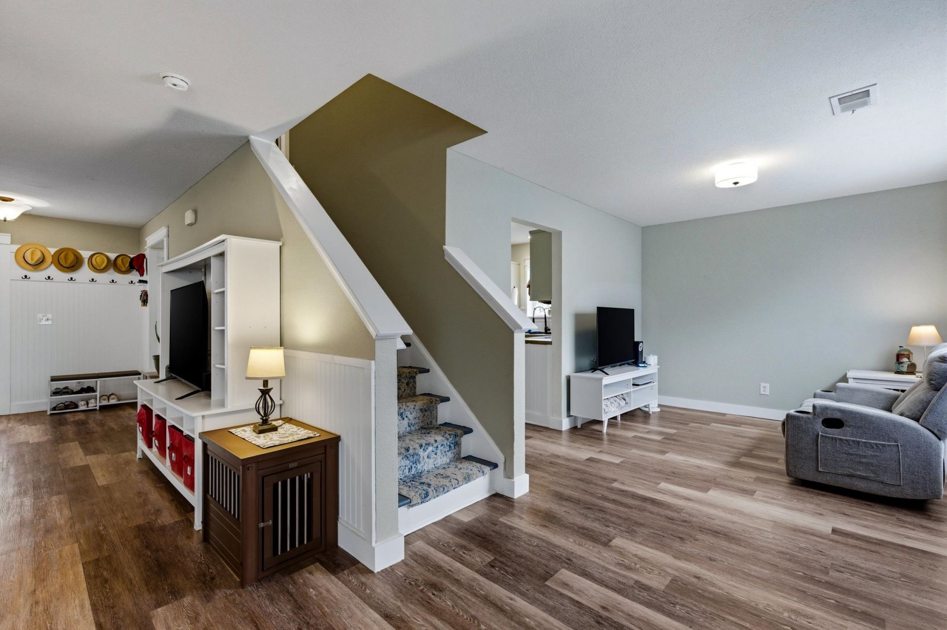 1251 Eagle Creek Dr. Photo 8