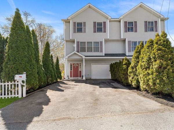 1 Hayward St, Unit 1, Ipswich, MA 01938