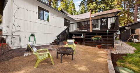 101 Peninsula Drive, Lake Almanor, CA 96137 Photo