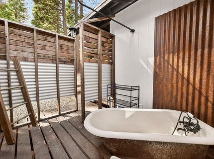 101 Peninsula Drive, Lake Almanor, CA 96137 Photo