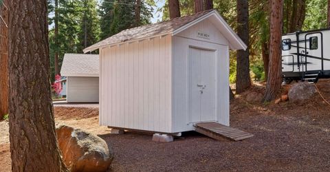 101 Peninsula Drive, Lake Almanor, CA 96137 Photo
