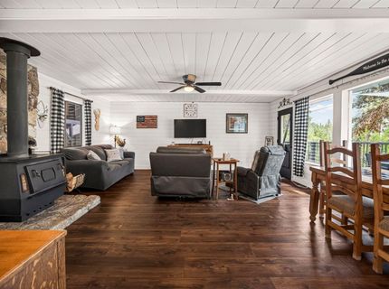 101 Peninsula Drive, Lake Almanor, CA 96137 Photo
