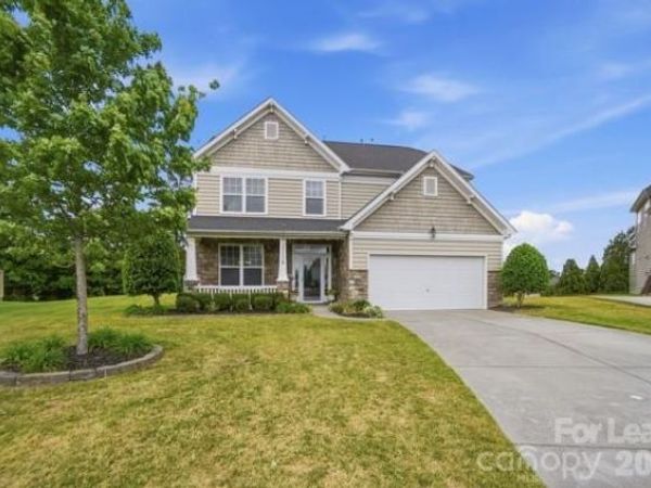 4376 Foxfield Court, Harrisburg, NC 28075
