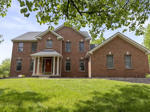 7557 Spring Mill Drive NW, Canal Winchester, OH 43110