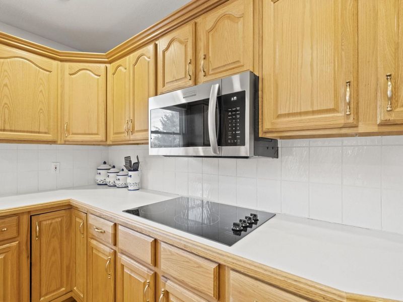 7557 Spring Mill Drive NW, Canal Winchester, OH 43110 Photo 18