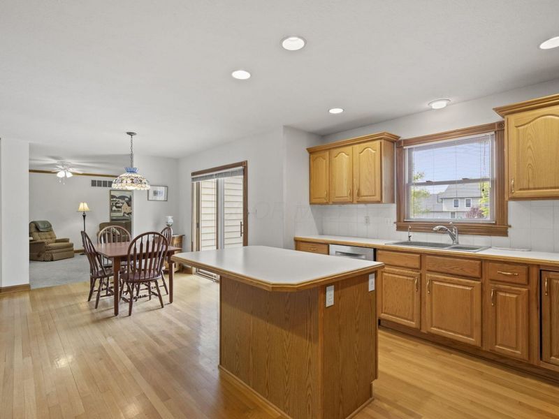 7557 Spring Mill Drive NW, Canal Winchester, OH 43110 Photo 22