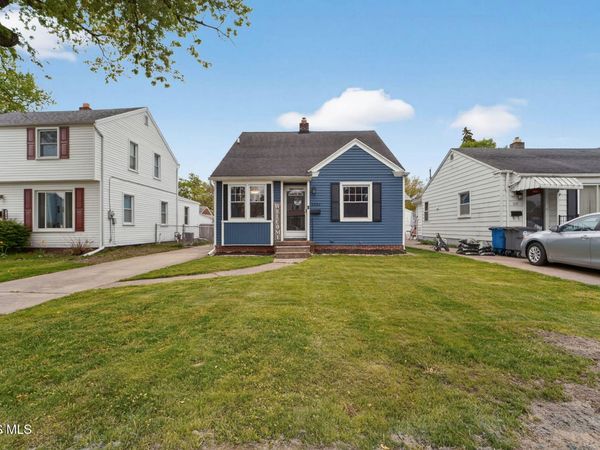 3133 Strathmoor Avenue, Toledo, OH 43614