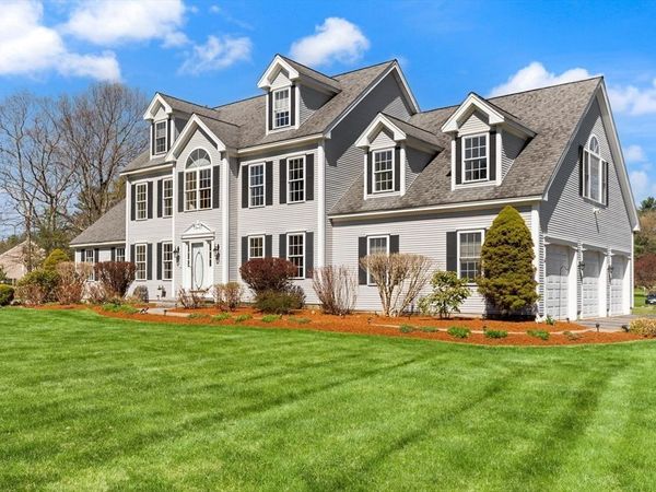 4 Jarvis Way, Westford, MA 01886