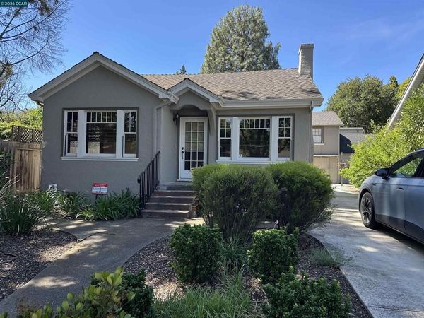 1272 Pine St, Palo Alto, CA 94301