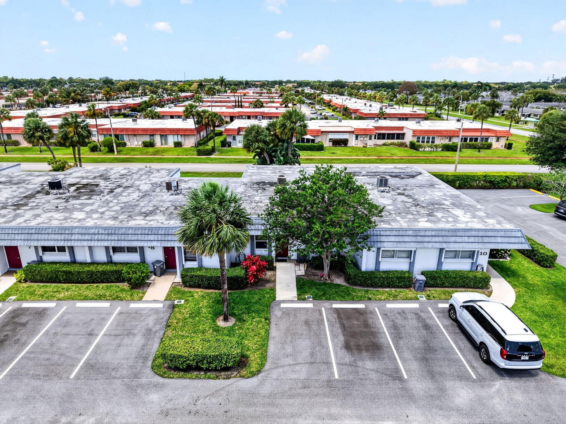 2886 E Fernley Dr Drive E, Unit 9, West Palm Beach, FL 33415 Photo