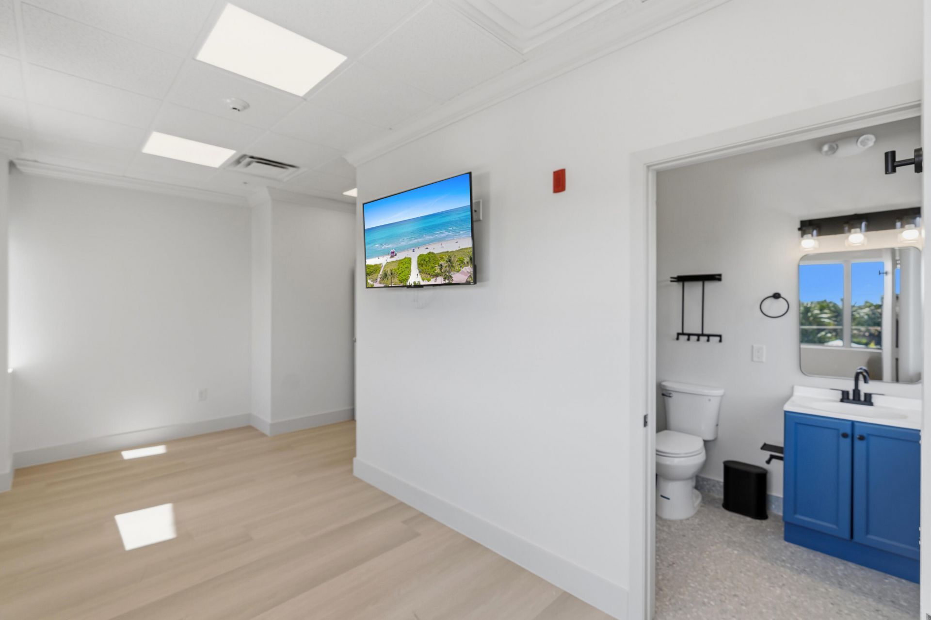 3330 N Federal Highway, Boynton Beach, FL 33435 Photo