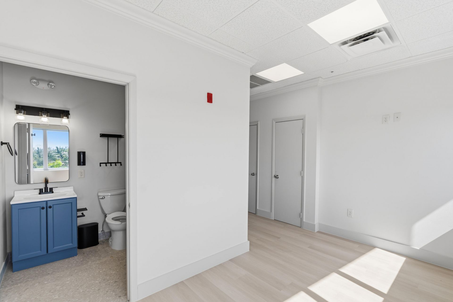 3330 N Federal Highway, Boynton Beach, FL 33435 Photo