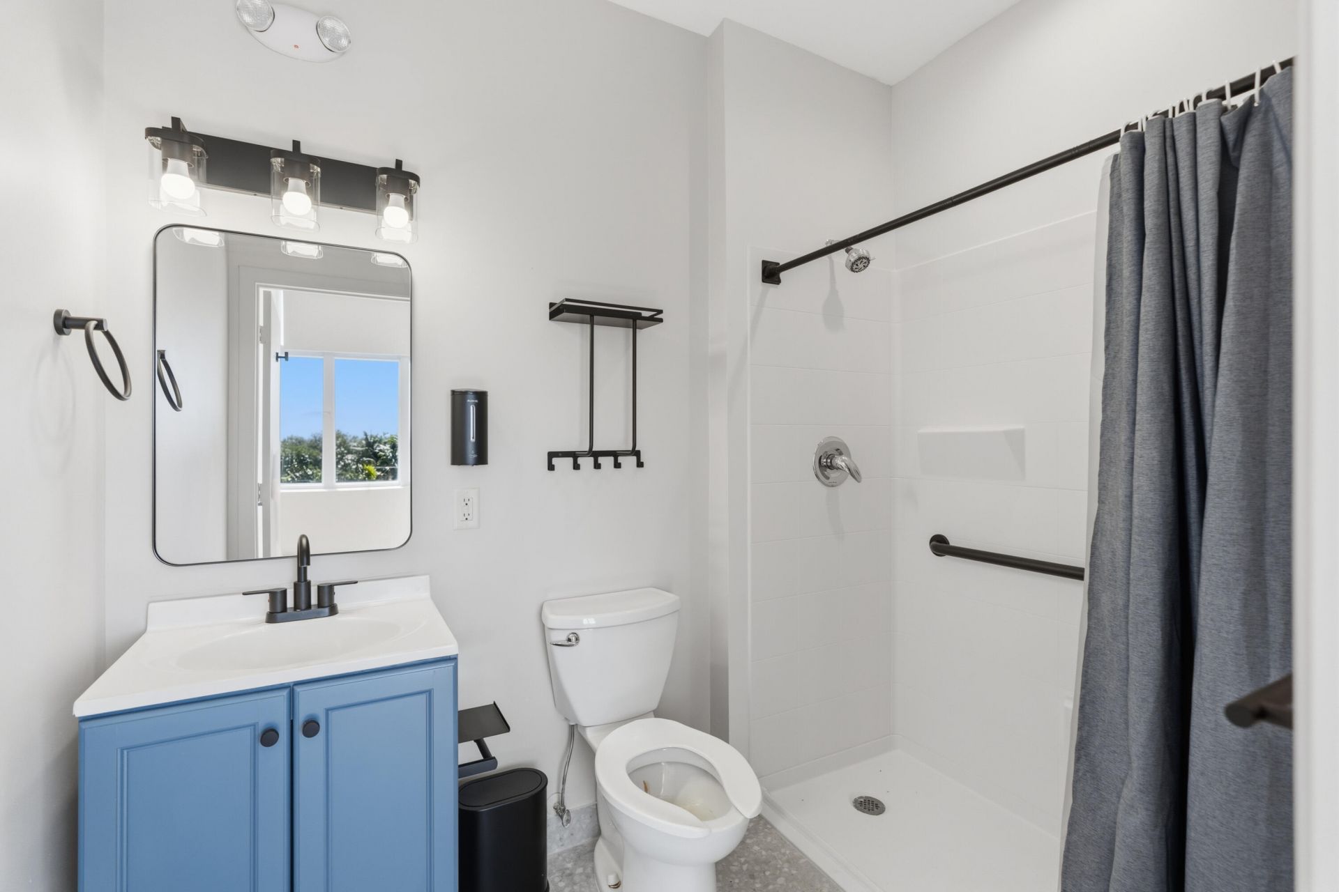 3330 N Federal Highway, Boynton Beach, FL 33435 Photo