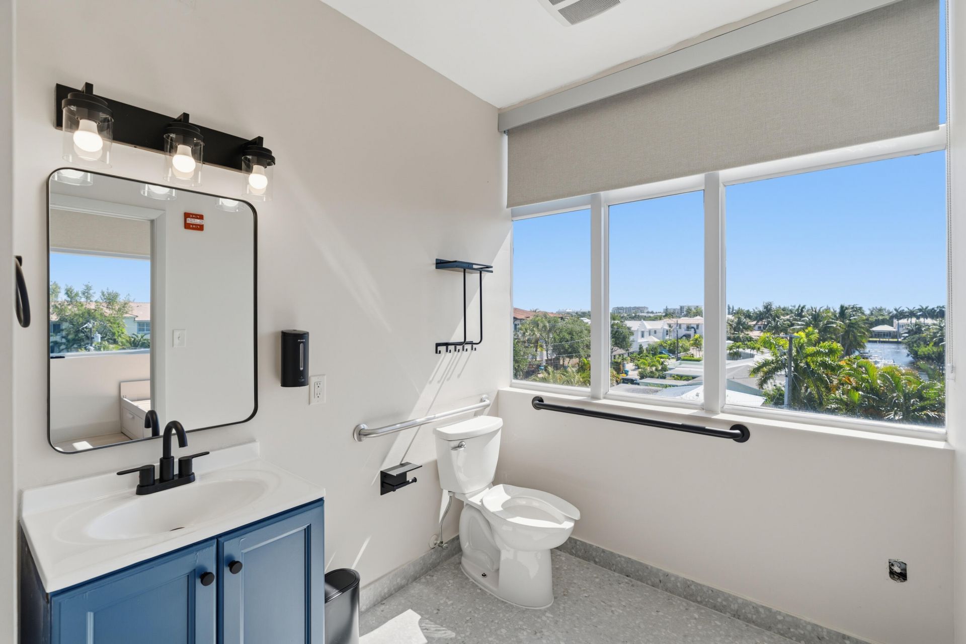 3330 N Federal Highway, Boynton Beach, FL 33435 Photo