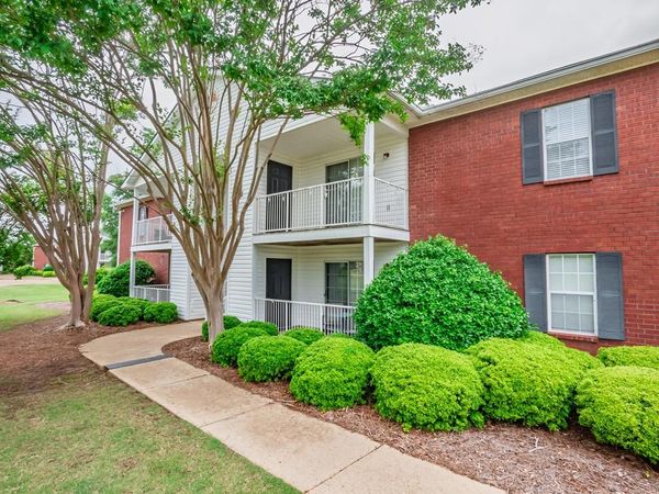 40 Pr 3057 #8, Oxford, MS 38655