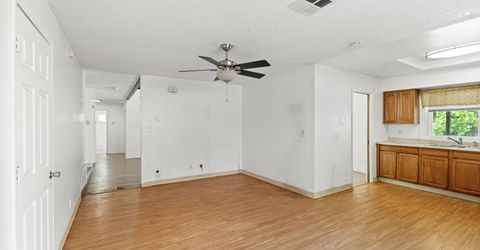 6329 Maywood Ln, Stockton, CA 95207 Photo