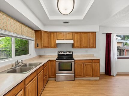 6329 Maywood Ln, Stockton, CA 95207 Photo