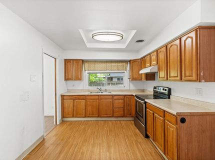 6329 Maywood Ln, Stockton, CA 95207 Photo