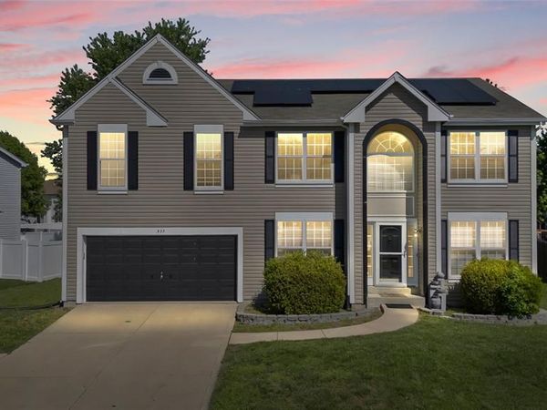 923 Holliday Drive, Fairview Heights, IL 62208