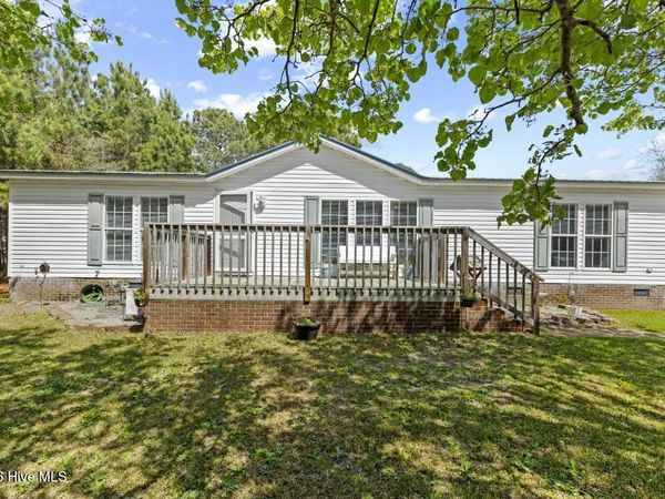 395 Peru Road , Sneads Ferry, NC 28460
