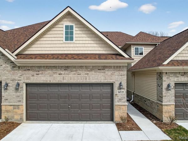 16535 Savor Lane , Clinton Twp, MI 48035
