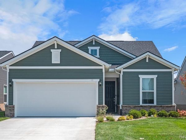 5311 Paisley Circle, Milford Twp, MI 48381