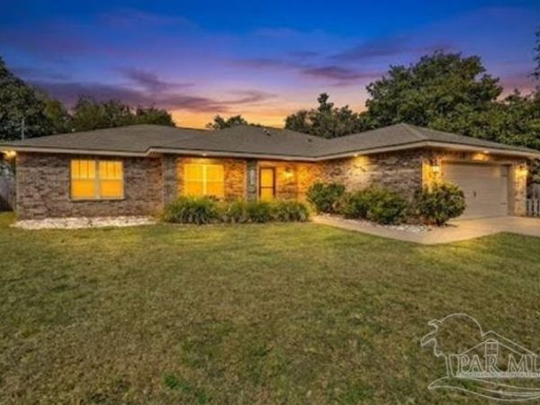 5424 Maverick Ln, Gulf Breeze, FL 32563