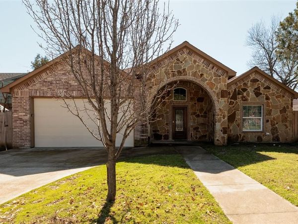 3014 Falls Drive, Dallas, TX 75211